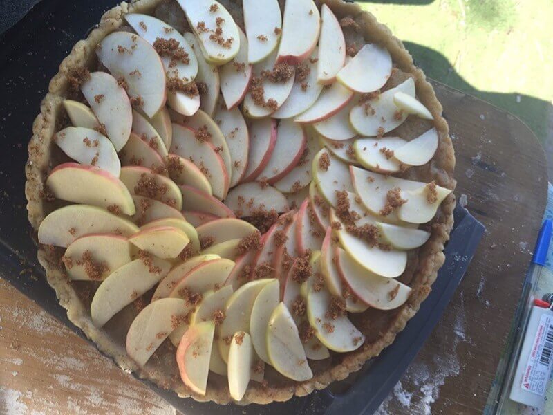 Apple and Mango tart
