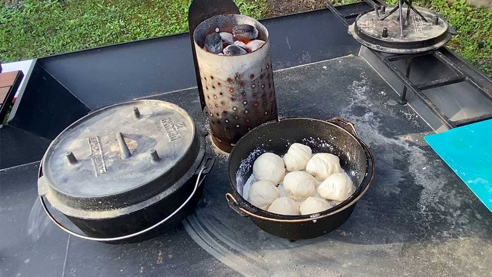 Camp Oven Bread Rolls | The Camp Oven Cook
