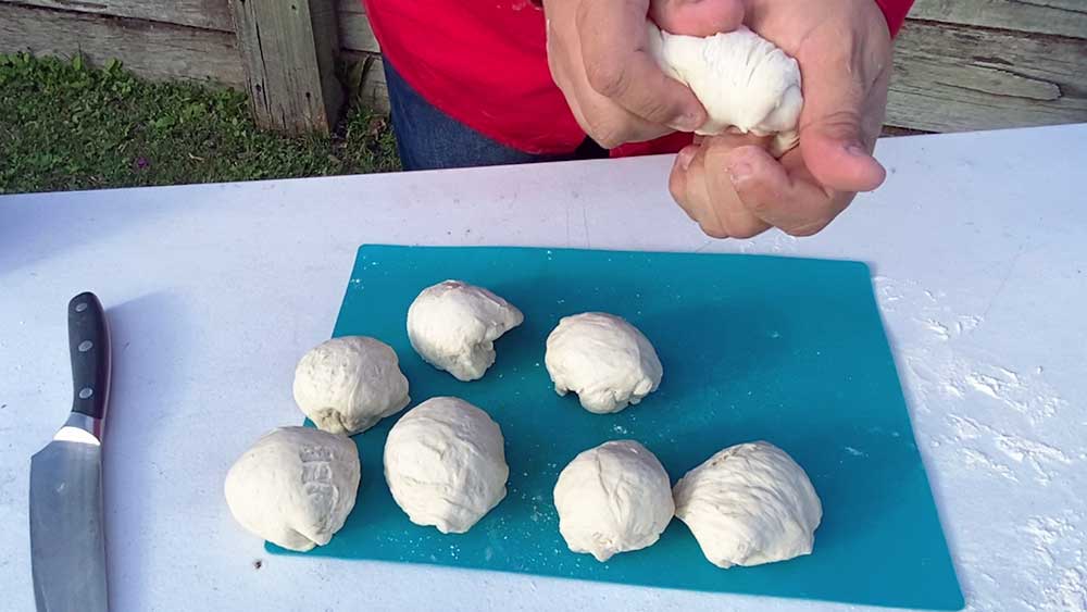 Camp Oven Bread Rolls | The Camp Oven Cook