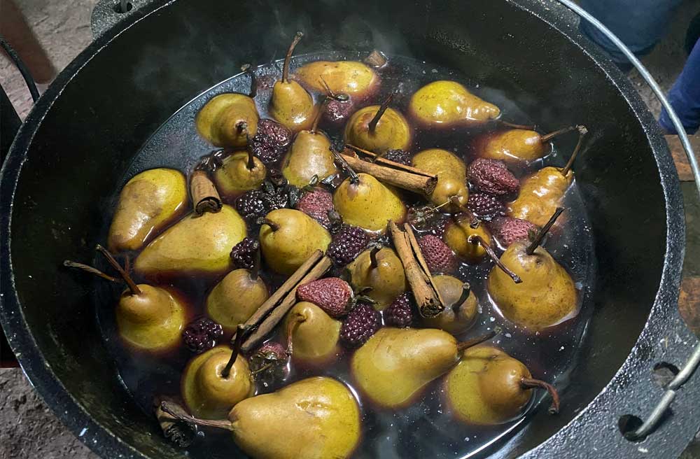 Rae Anne's camp oven poached pears cooked at heartly downs farm
